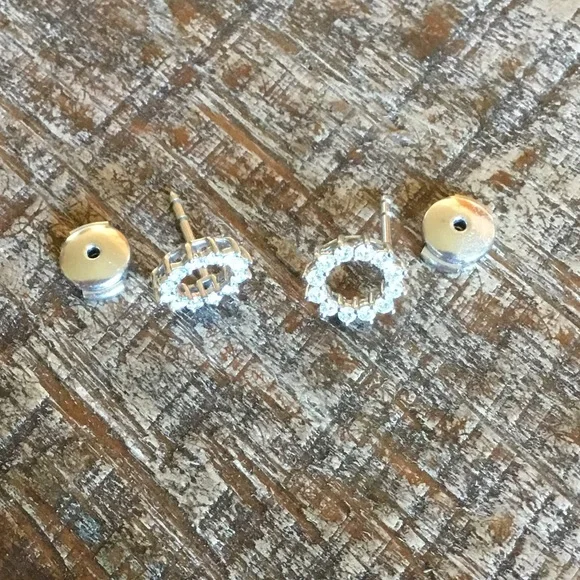 Authentic Tiffany & Co. Open Circle Platinum Diamond Stud Earrings - Picture 6 of 16